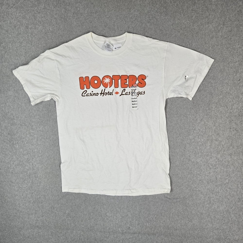 Hooters Men Shirt M White Logo Short Sleeve Las Vegas Short Sleeve